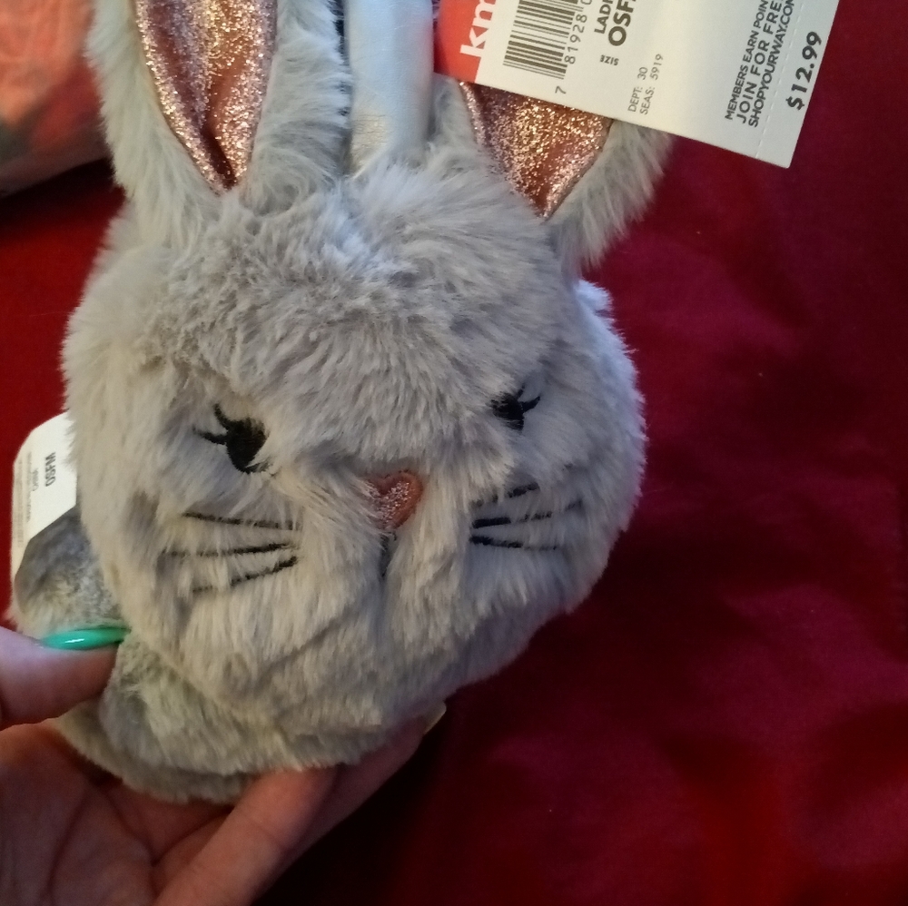 Brand New BUNNIE ear muffs. Grey one size